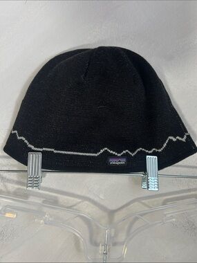 Patagonia Merino wool Vintage Y2K Black Beanie Gorpcore Style tuque hat